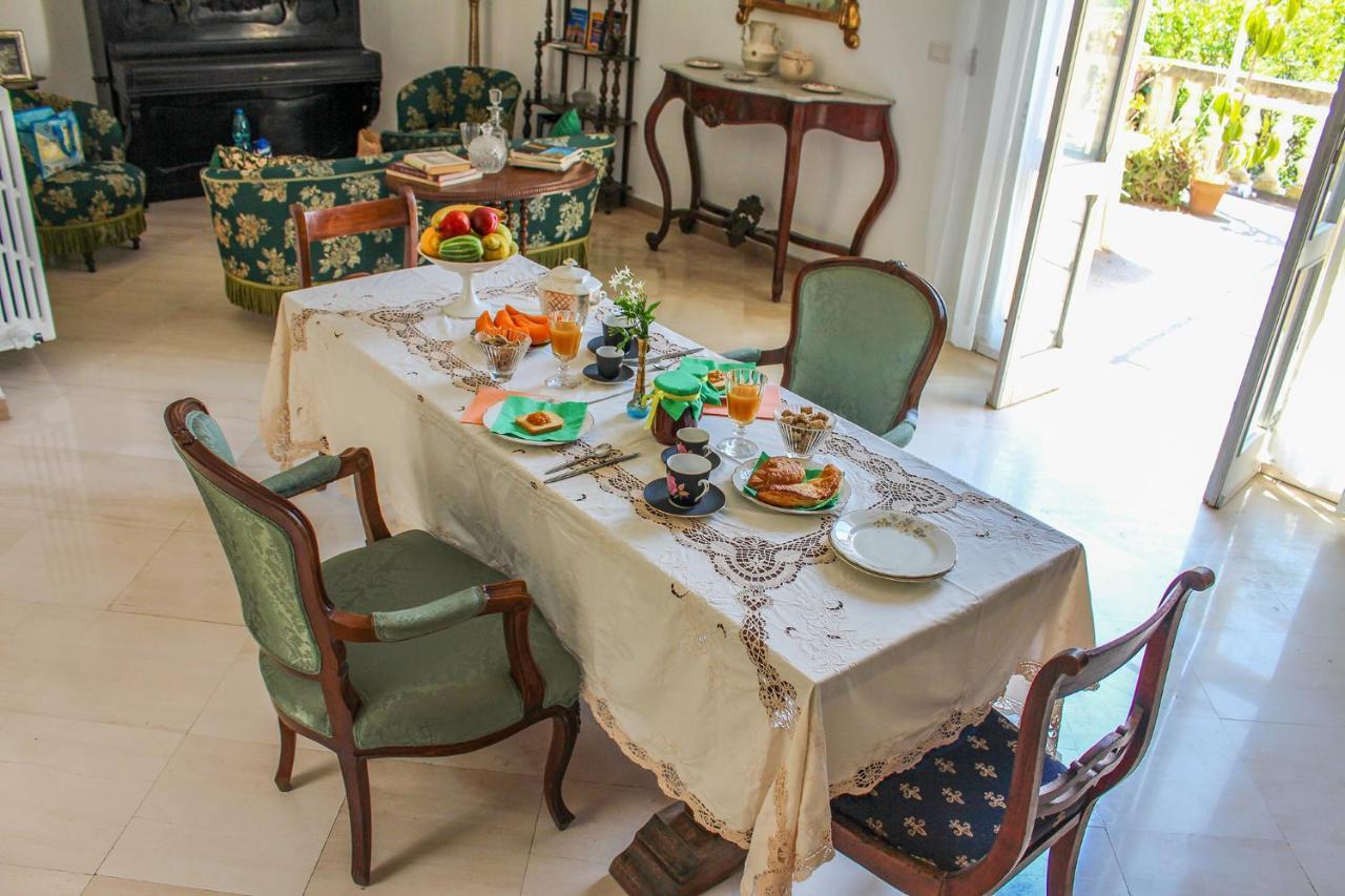 B&B Palazzo Sambiasi Lecce Esterno foto