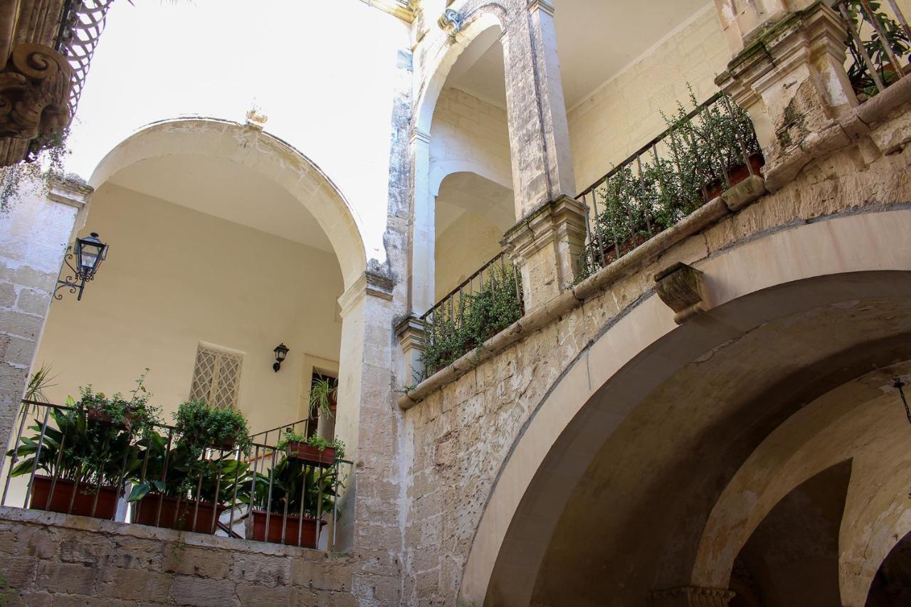 B&B Palazzo Sambiasi Lecce Esterno foto