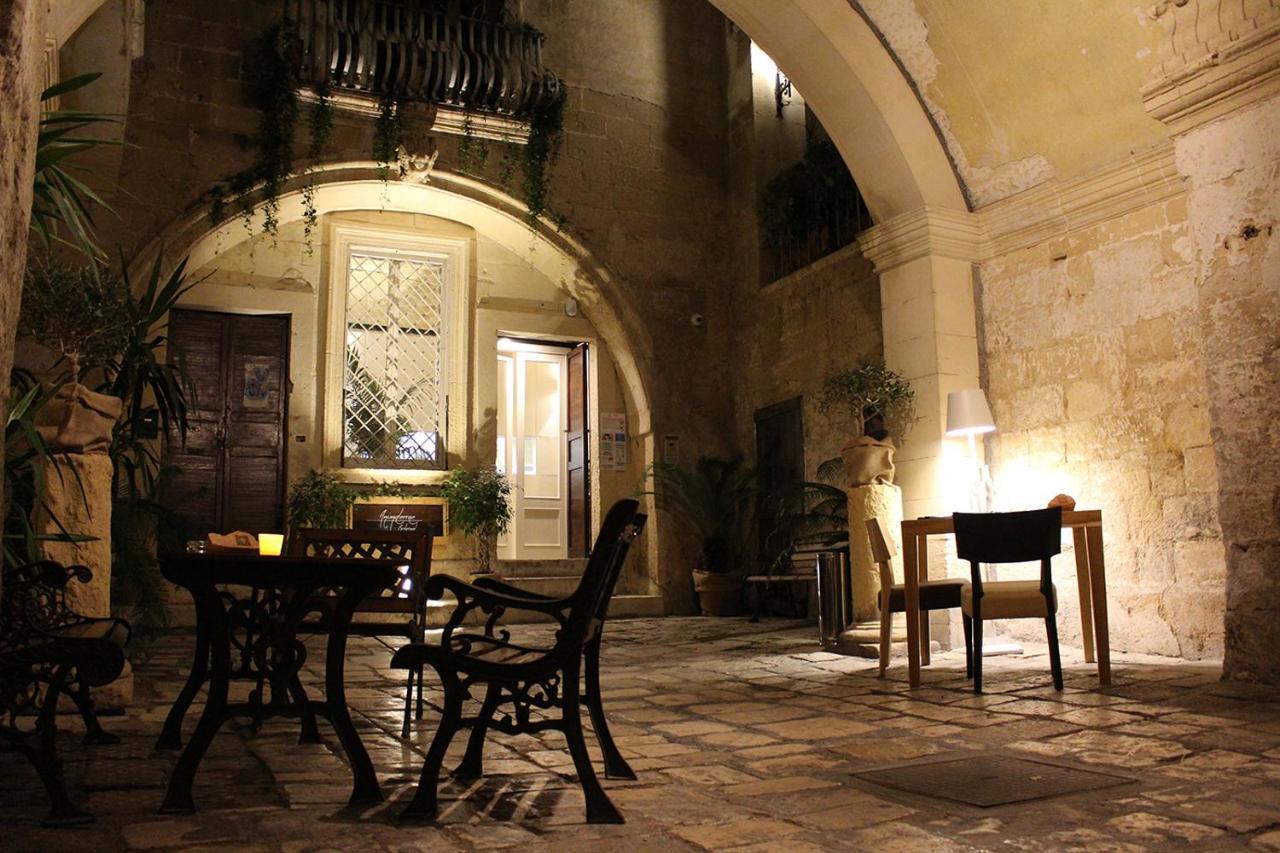 B&B Palazzo Sambiasi Lecce Esterno foto