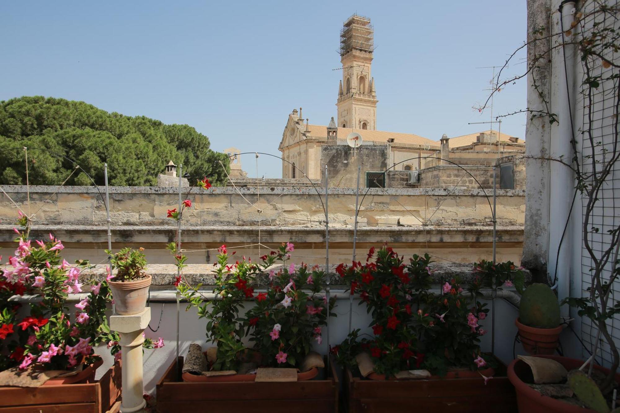 B&B Palazzo Sambiasi Lecce Esterno foto